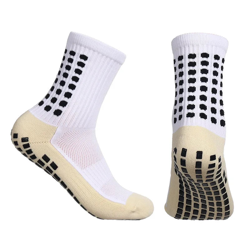 FREE Grip Socks for Runners Who Don’t Want to Waste a Step